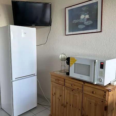 Port Camargue, T2 Climatise, Terrasse, Parking, Animaux Admis - Fr-1-250-219 *